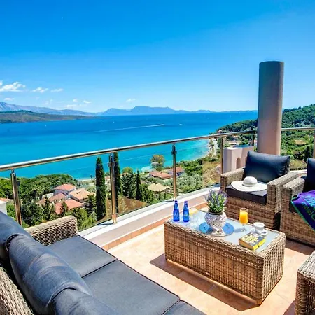 Lygia Sleeps 6 Pool Air Con Wifi *