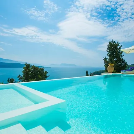 Lygia Sleeps 6 Pool Air Con Wifi Lygia (Lefkada)