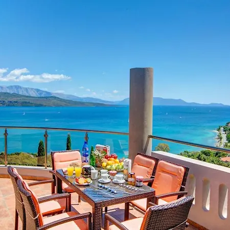 Lygia Sleeps 6 Pool Air Con Wifi Lygia (Lefkada)